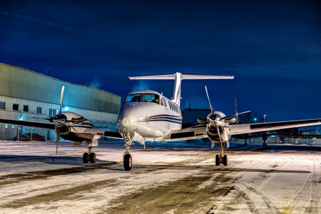 Beechcraft Super King Air 200 (C-FAXD) - Another late night dispatched medevac flight from Calgary. Flown by Integra Air / Bar XH Air