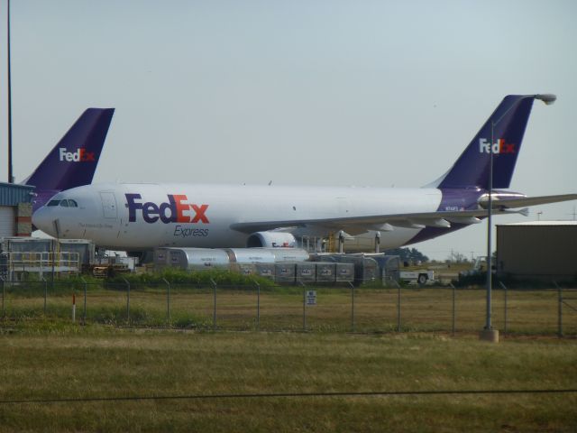 Airbus A300F4-600 (N744FD)