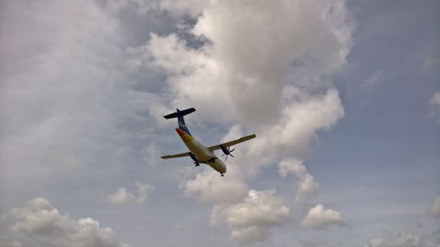 Aerospatiale ATR-42-300 (V2-LIF)