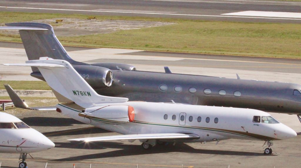 Hawker Beechcraft 4000 (N78KN)