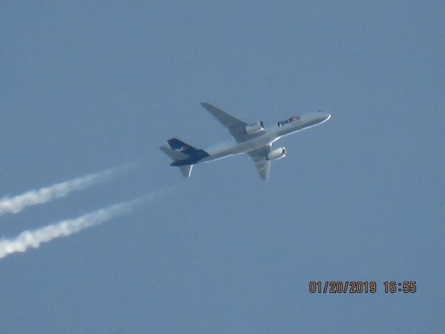 Boeing 757-200 (N942FD)
