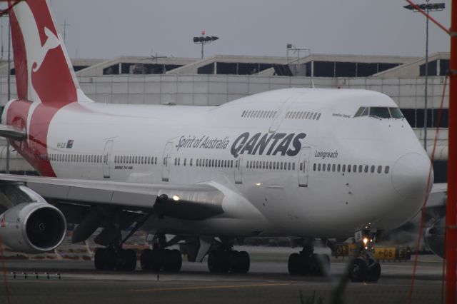 Boeing 747-400 (VH-OJS)