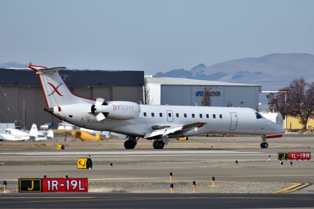 Embraer ERJ-135 (N256JX) - The daily flight from Burbank, CA!