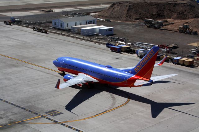 Boeing 737-700 (N726SW)