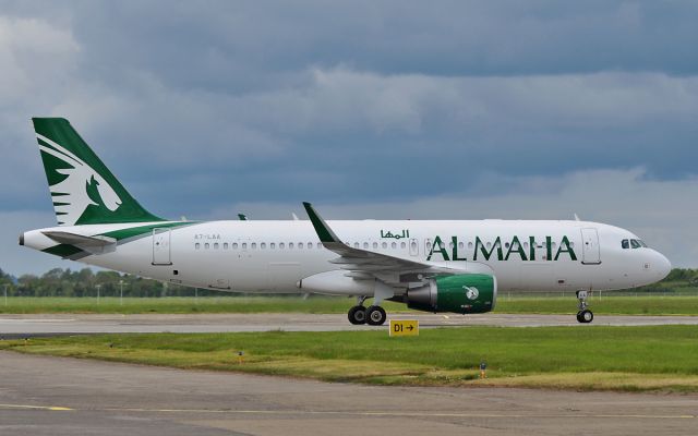 Airbus A320 (A7-LAA) - al maha a320-214 a7-laa arriving in shannon to be painted into qatar colors by eirtech aviation 18/5/16.