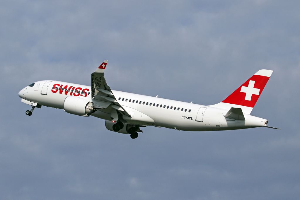 Airbus A220-300 (HB-JCL) - SWR391 returning to ZRH.