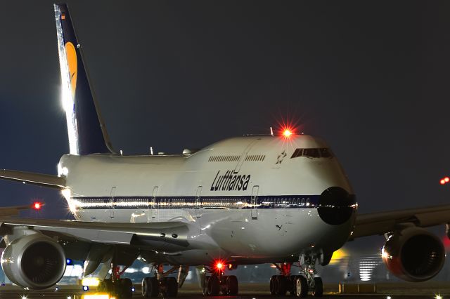 BOEING 747-8 (D-ABYP)