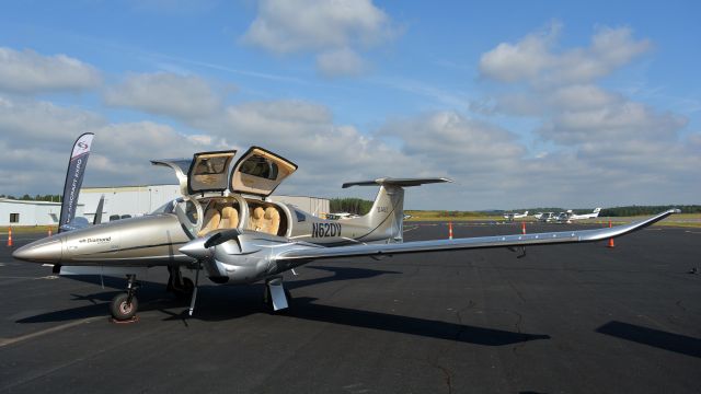 Diamond DA-62 (N62DV) - 10/22/21 US Aircraft Expo 2021