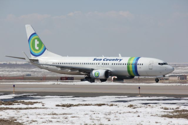 Boeing 737-800 (PH-HZJ) - Taking off on 34R