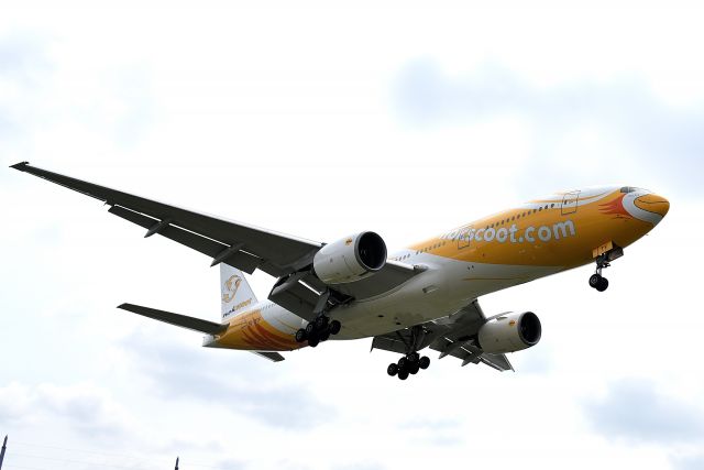 Boeing 777-200 (9V-OTF)