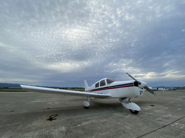 Piper Cherokee (N1868H)