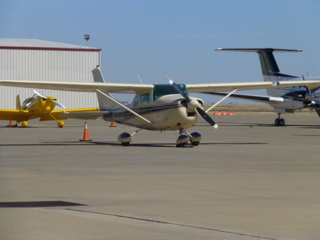 Cessna Skylane (N3313U)