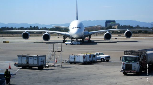 Airbus A380-800 (9V-SKC)