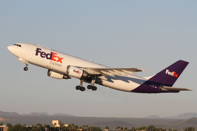 N683FE — - Early morning flight out of Tucson.