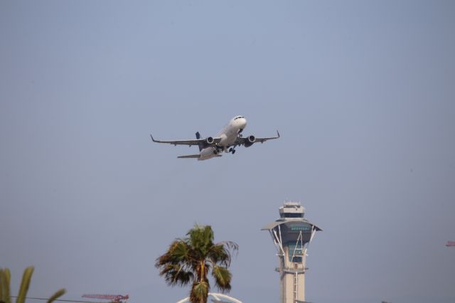 Airbus A320 (XA-VOZ)