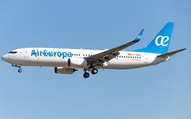 Boeing 737-800 (EC-MXM)