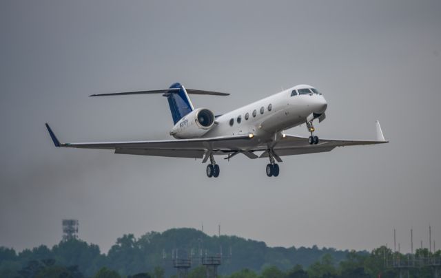 Gulfstream Aerospace Gulfstream IV (N371FP) - GIV departing from KCAE