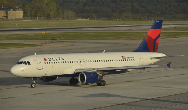 Airbus A320 (N356NW) - Taxiing at MSP