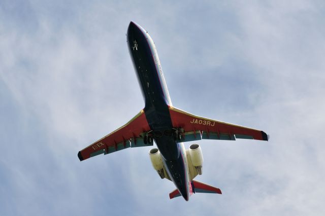 Canadair Regional Jet CRJ-200 (JA03RJ) - 2012/8/3