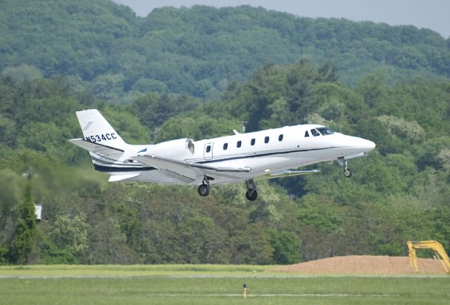 Cessna Citation Excel/XLS (N534CC) - Seen at KFDK on 5/12/2011.