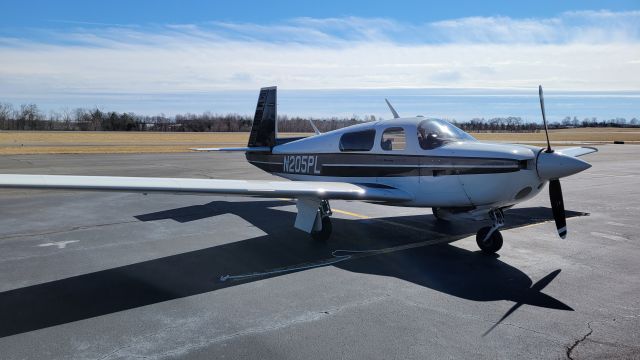 N205PL — - Sitting on the Ramp