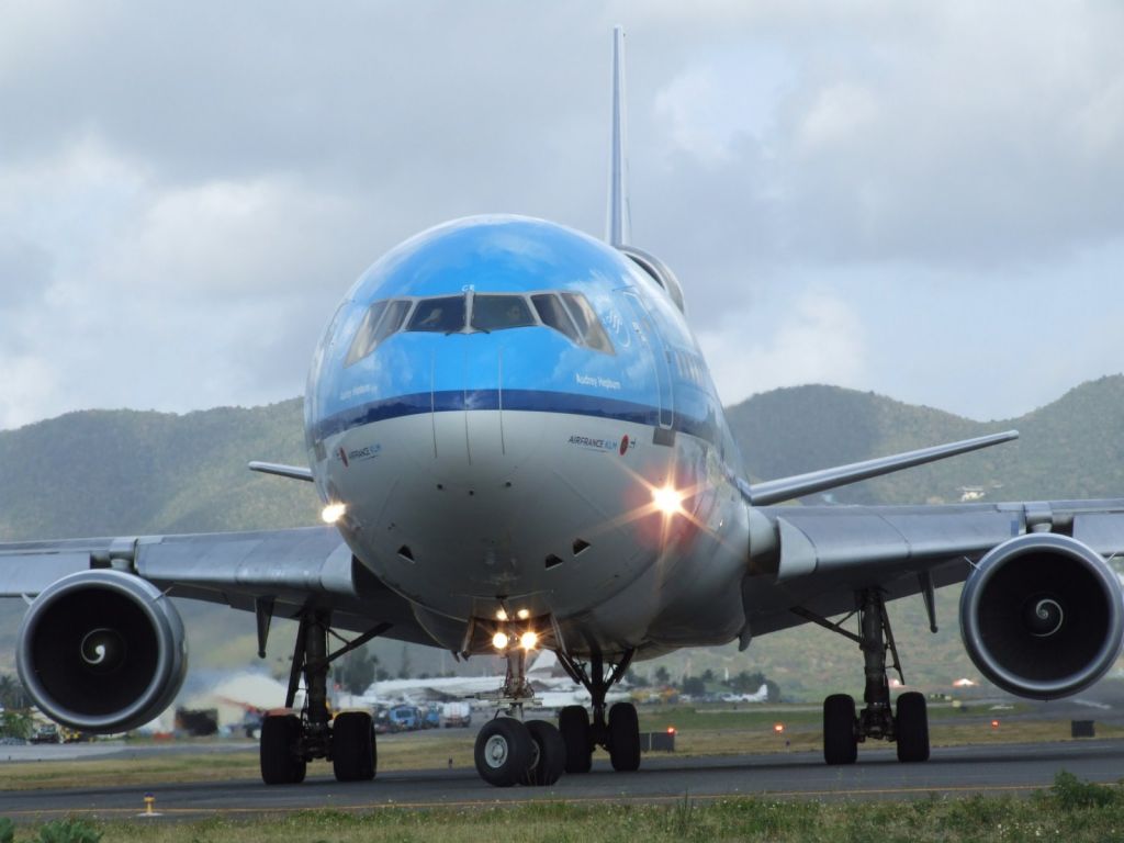 Boeing MD-11 (PH-KCE)
