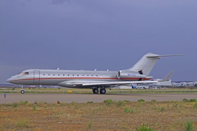 Bombardier Global Express (9H-VJJ) - Vistajet Bombardier 6000 taxiing for take off while heavy thunderstorm building up.