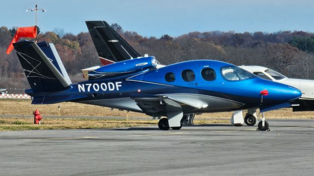Cirrus Vision SF50 (N700DF)