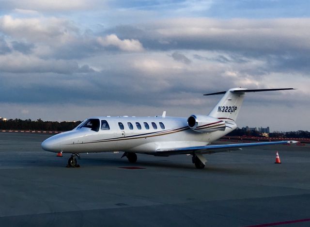Cessna Citation CJ1 (N322DP)