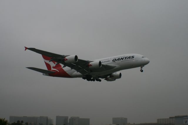 Airbus A380-800 (VH-DQC)