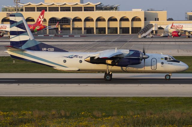 Antonov An-26 (UR-CQD)