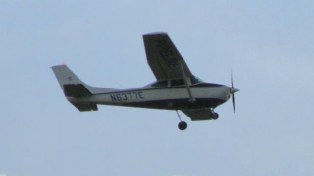 Cessna Skylane (N6377E) - pipeline patrol