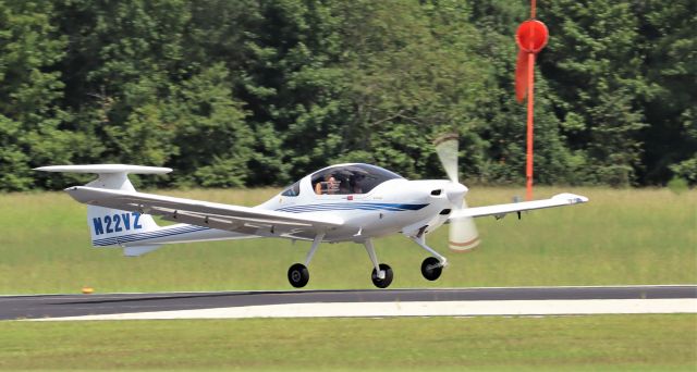 Diamond DA-20 (N22VZ)
