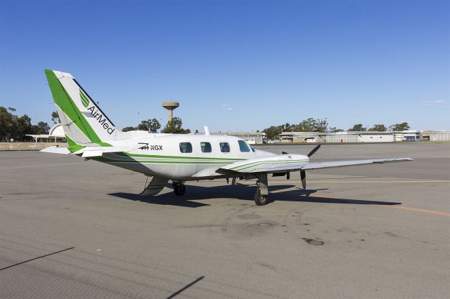 Piper Navajo (VH-XGX) - Airmed Australia (VH-XGX) Piper PA-31P-350 Chieftain at Wagga Wagga Airport