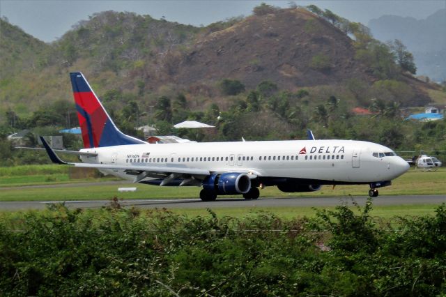 Boeing 737-900 (N816DN)