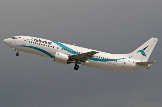 BOEING 737-400 (TC-TLA)
