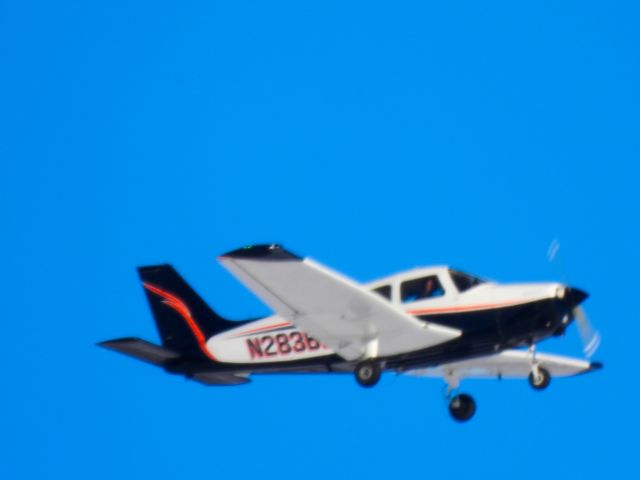 Piper Cherokee (N283BG)