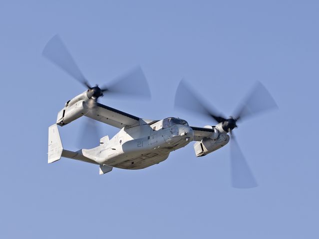 Bell V-22 Osprey (16-8693) - A USMC MV-22 Osprey from VMMT-204, Marine Medium Tiltrotor Training Squadron, MCAS New River, arriving at Air Show London on 9 Sep 2022.