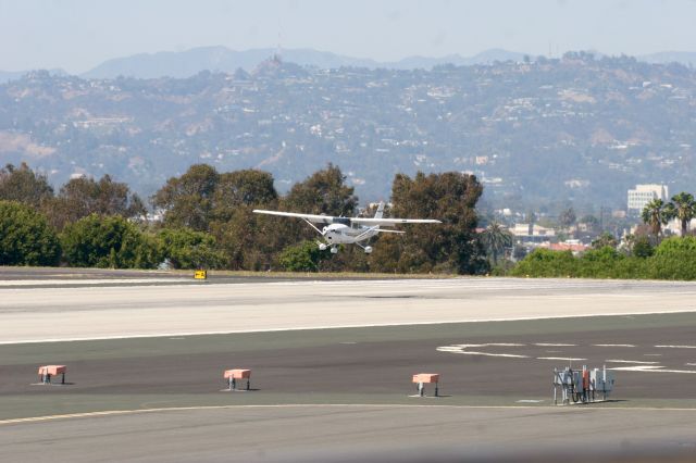 Cessna Skyhawk (N23816)