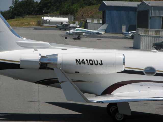 N410UJ — - With Hush Kits, this Gulfstream was very loud !!