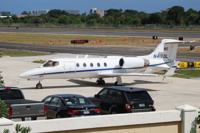 Learjet 31 (N418DL)