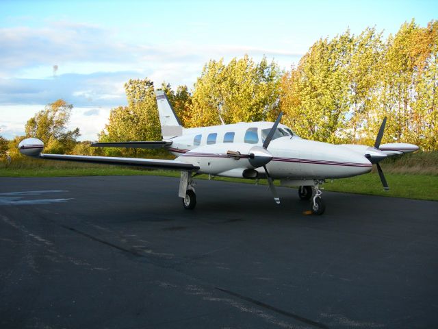 Piper Cheyenne (N23243)