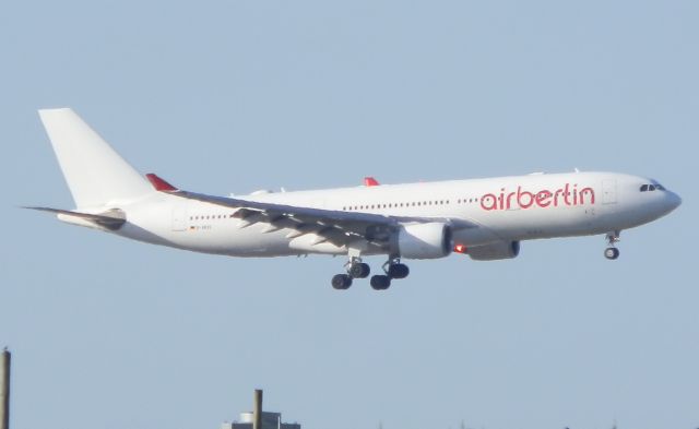 Airbus A330-200 (D-ABXG)