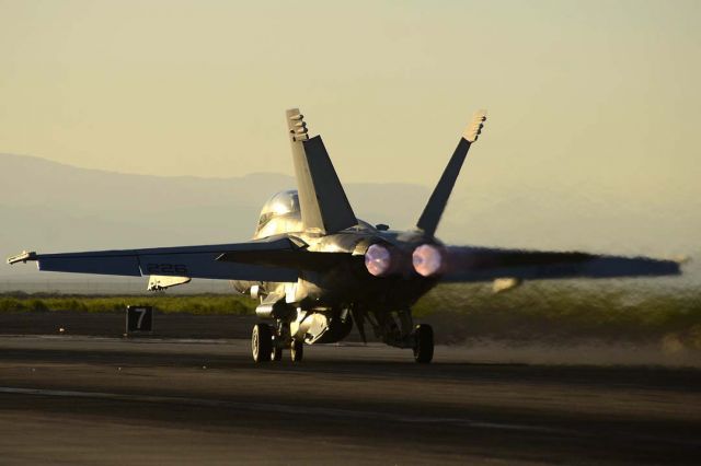 16-5934 — - Boeing F/A-18F Super Hornet BuNo 165934 #226 of VFA-106 Gladiators taking off from NAF el Centro in afterburner.