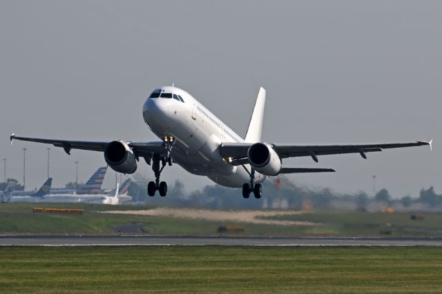 Airbus A320 (LZ-BHH) - Now in an anonymous all white scheme, LZ-BHH departs to Bristol before continuing to Varna.  The summer is now here.