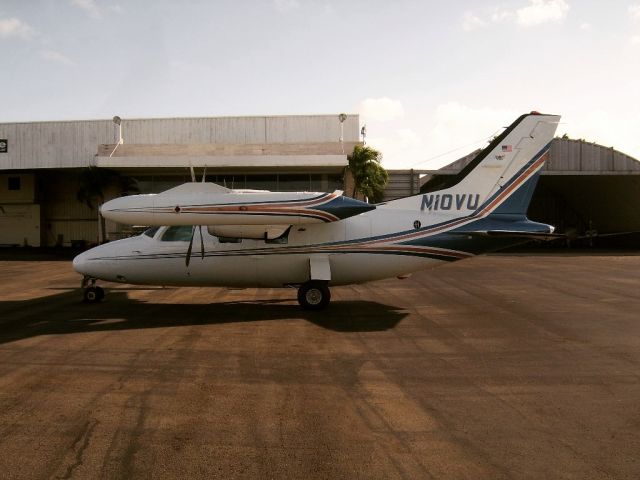 Mitsubishi MU-2 (N10VU)