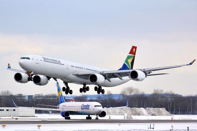 Airbus A340-600 (ZS-SNE)