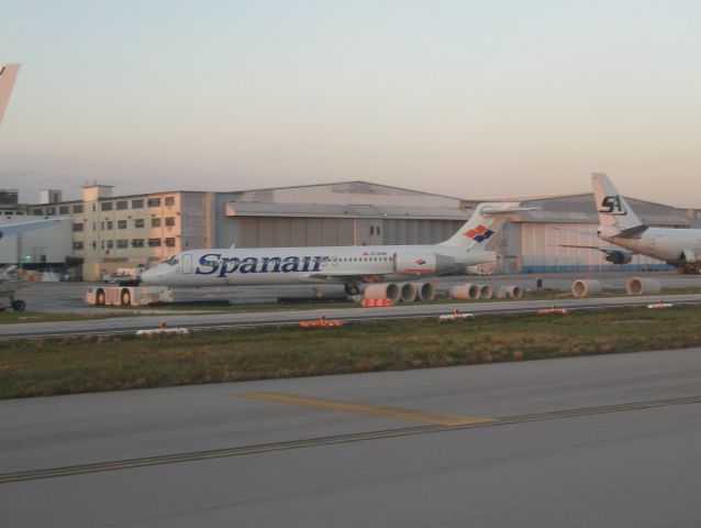 Boeing 717-200 (EC-KNE)
