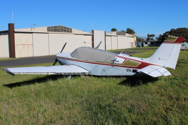 Beechcraft Bonanza (36) —