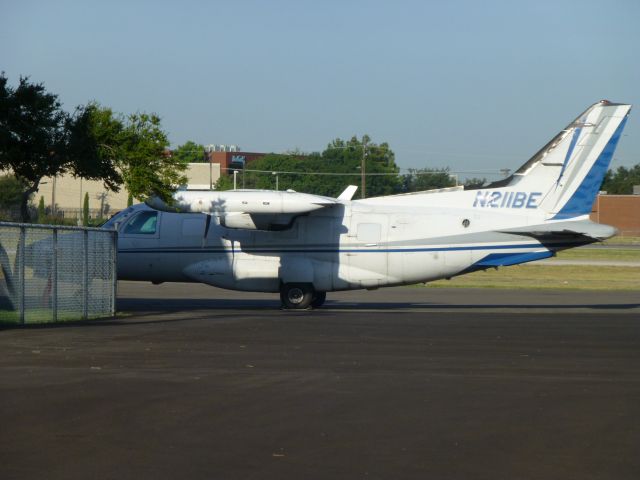 Mitsubishi MU-2 (N211BE)